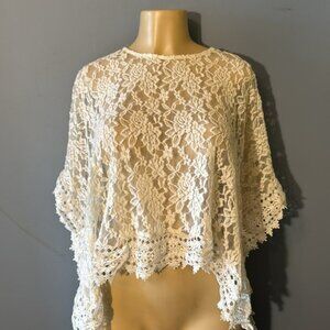 You Are Not Alone Cream Stretch Lace Capelet